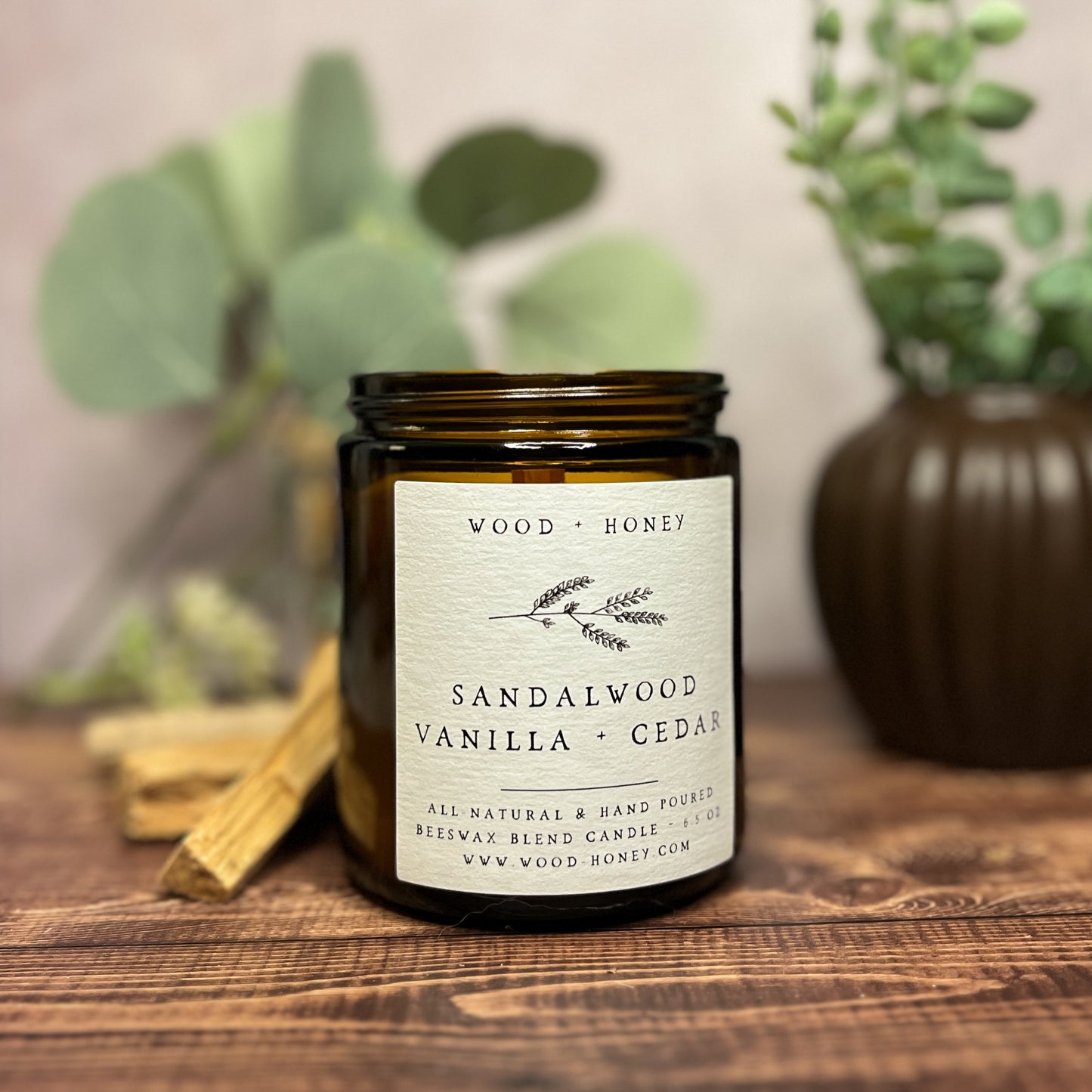 Apothecary: Sandalwood, Vanilla + Cedar