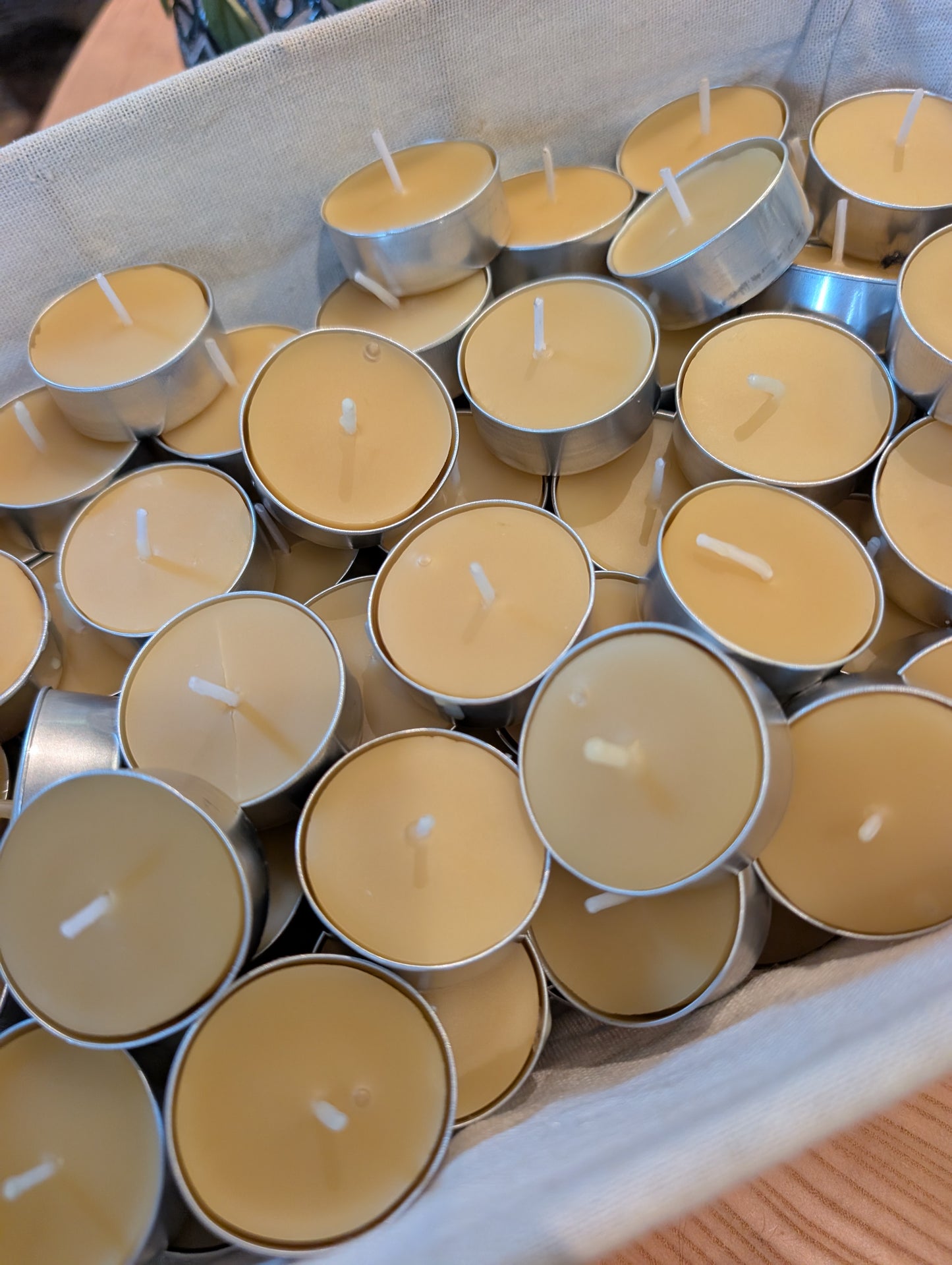 PURE Beeswax Tealight Candles